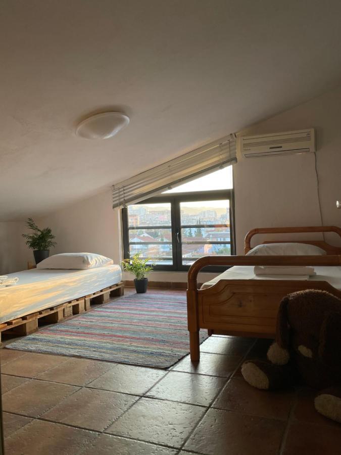 Cozy Big Apartment With Balcony Tiranë Eksteriør bilde