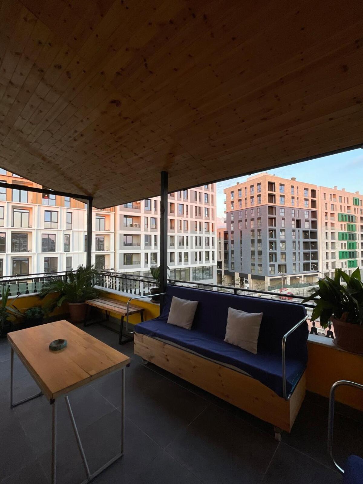 Cozy Big Apartment With Balcony Tiranë Eksteriør bilde